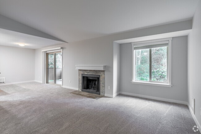 2BR, 2BA - 979SF - Living Room