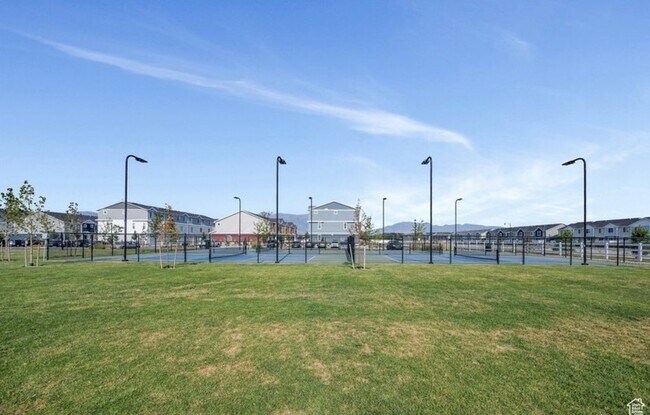 Photo - 534 N Helmsman Ln