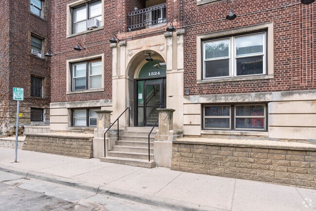 1524 Lasalle Ave