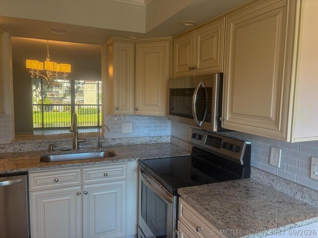 6515 Kensington Ln Unit 304