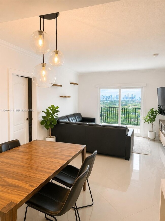 Building Photo - 1627 SW 37th Ave Unit 1106
