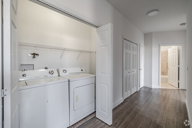 2 habitaciones, 2 baños - 1166 pies cuadrados - Lavadora/secadora - 650 Park Avenue