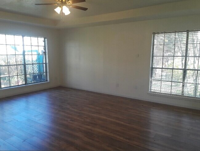 Photo - 83 Estelle Cir