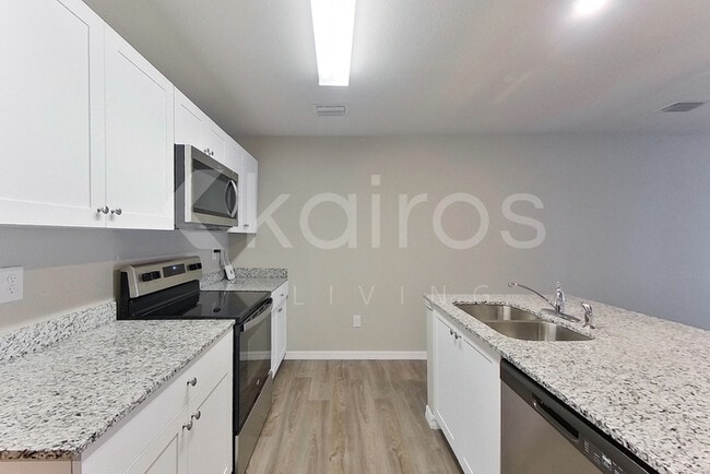 Photo - 18312 Gibraltar Ln