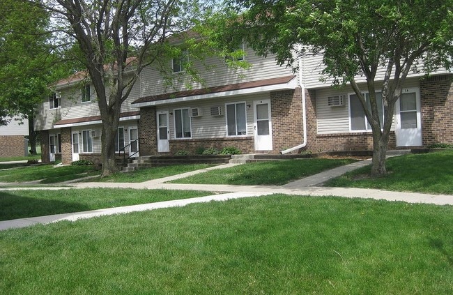 Stone Ridge Townhomes - Stone Ridge Townhomes