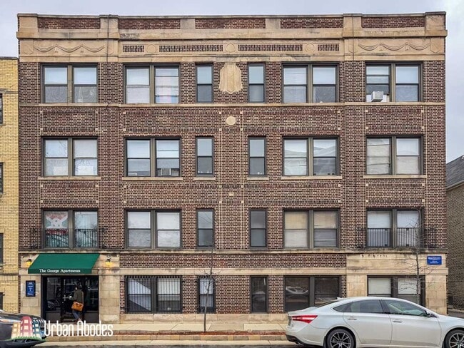 Building Photo - 1104 W George St Unit M05B Rental