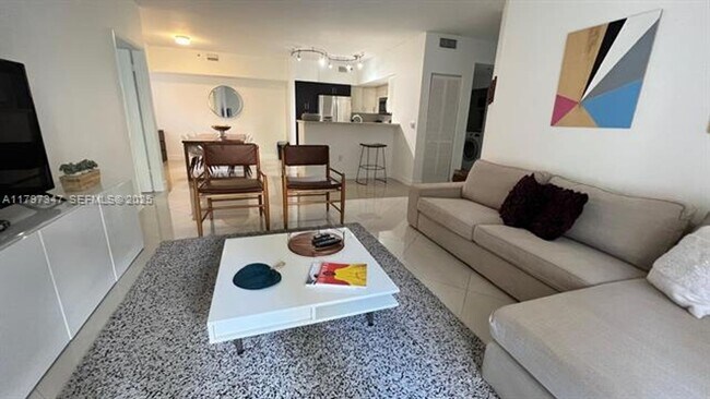 Photo - 19701 E Country Club Dr Unidad 19701 E Country Club Dr # 5108