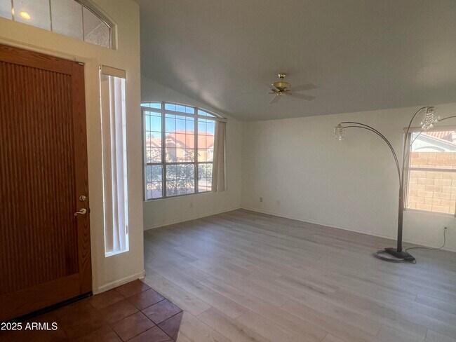 Photo - 2015 N 123rd Dr