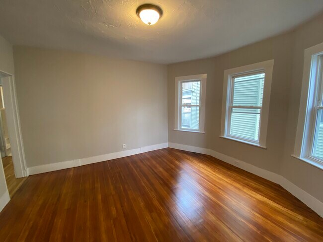 Photo - 44 Mora St Unit 1