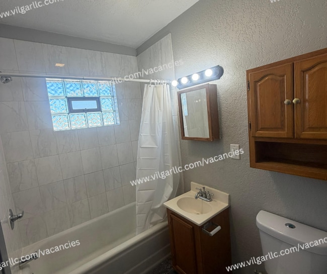 Photo - 3713 Hemlock St Unit 2 Rear