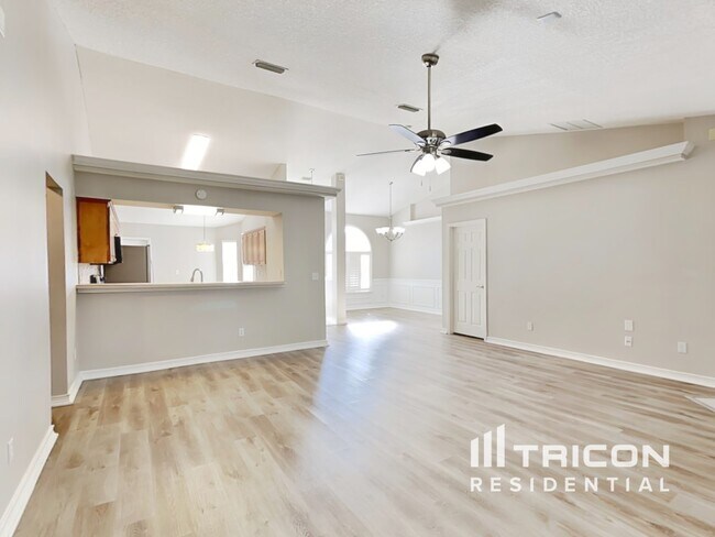 Photo - 2968 Majestic Oaks Ln