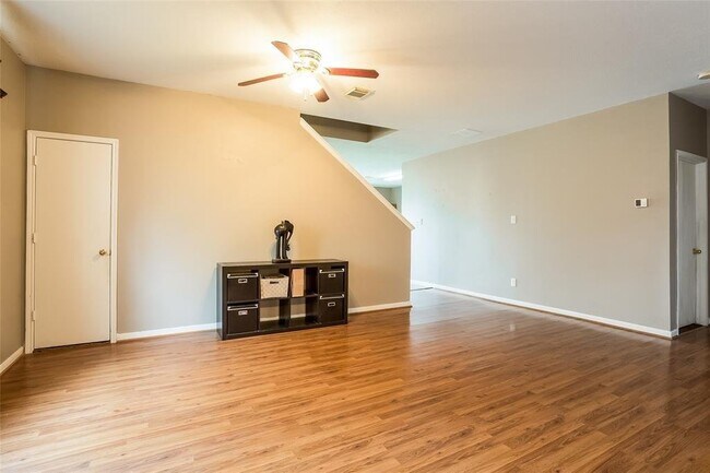 Photo - 21910 Willow Downs Dr