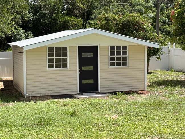 Building Photo - 1506 Orange Blossom Ave