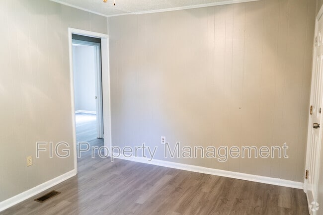 Building Photo - 11244 Yarnell Rd Rental