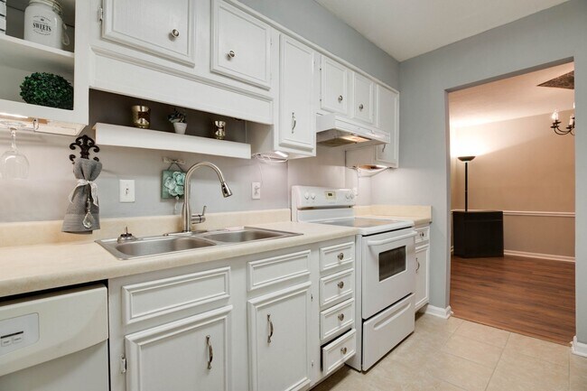 Photo - Townhome Close to MTSU