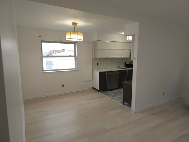 Building Photo - 6715 Polk St Unit 7