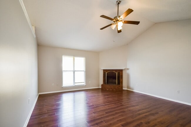 Photo - 7082 Layne Dr