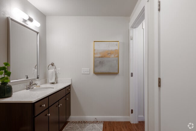 1HAB, 1BA - 743 ft² - Baño