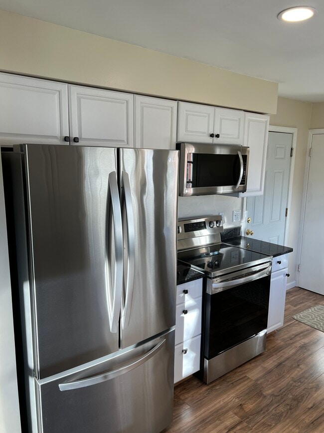 Photo - 813 W Broad St