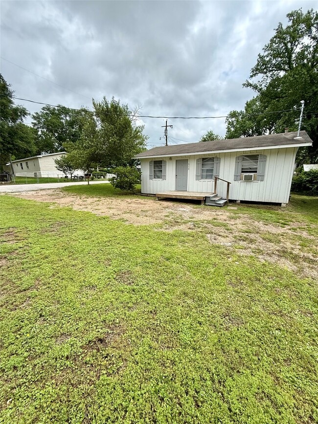 Photo - 519 McGuire Ln