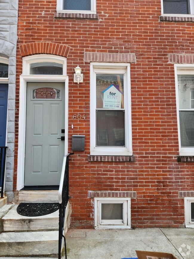 Building Photo - 604 Gerritt St Rental