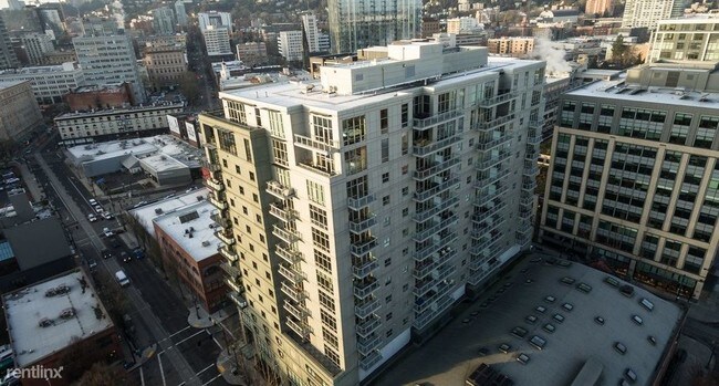 1 Br 1 5 Bath 1025 Nw Couch St Apartment For Rent In Portland