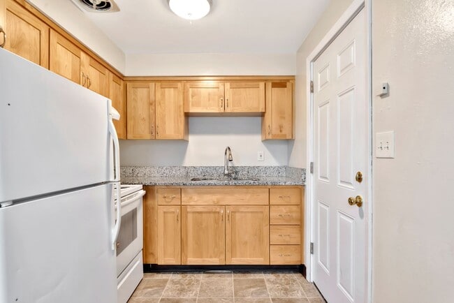 Photo - Eastside 1 Apartments