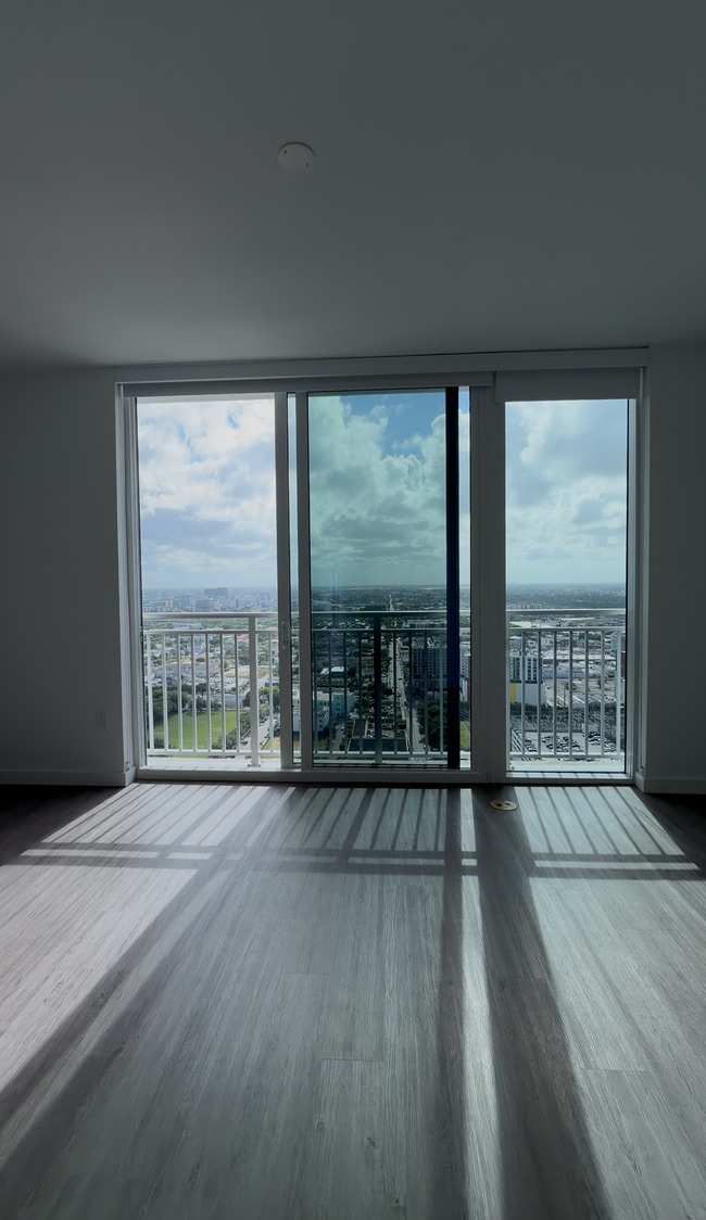 Photo - 2000 N Bayshore Dr Unit 1306