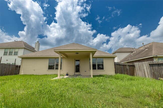 Photo - 23611 Starbridge Lake Ln