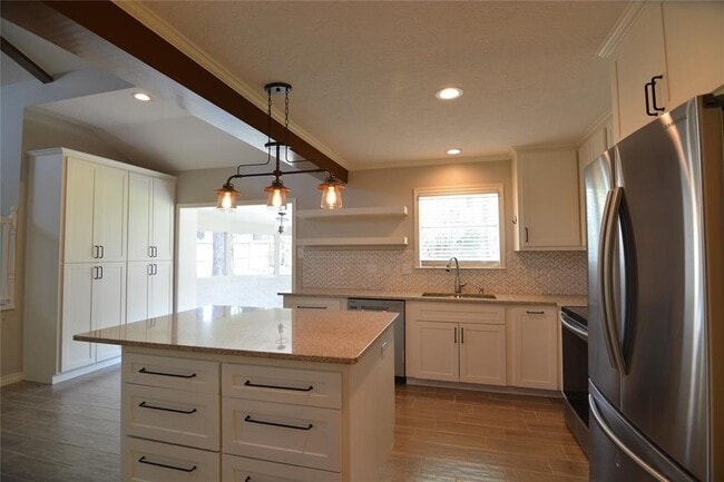 Photo - 19118 Challe Cir W