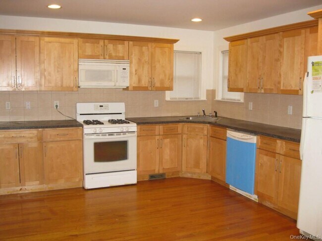 Photo - 622 S 6th Ave