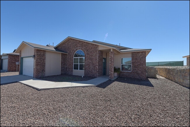 14408 Escalera Dr