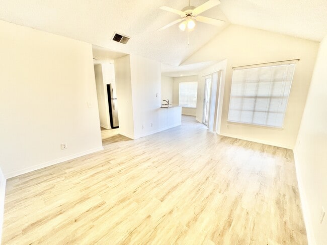 Photo - 1065 S Hiawassee Rd
