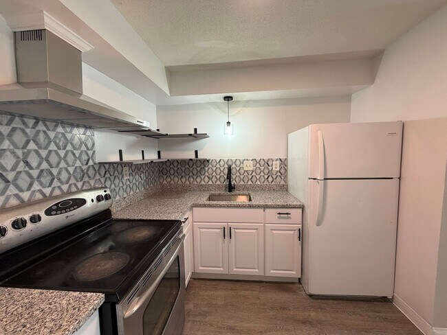 Photo - 158-162-162 Water St Unit 11