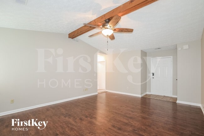 Photo - 270 Countryside Ln