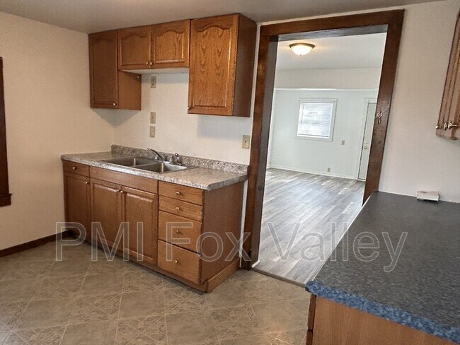 Photo - 374 S Military Rd Unit LOWER