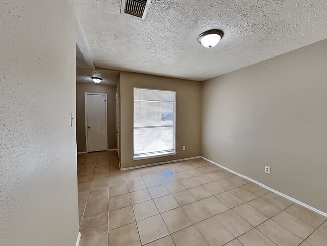 Photo - 5927 Woodmancote Dr