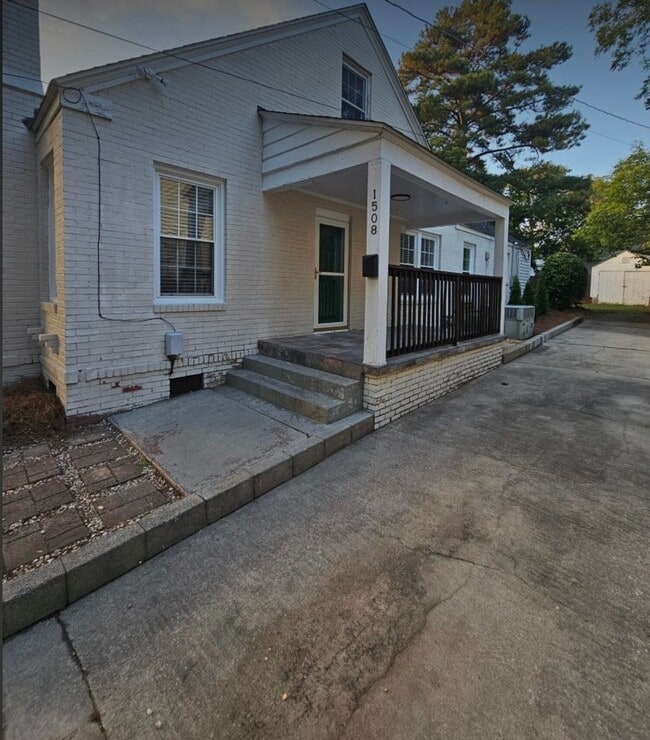 Photo - 1508 Branch St NW