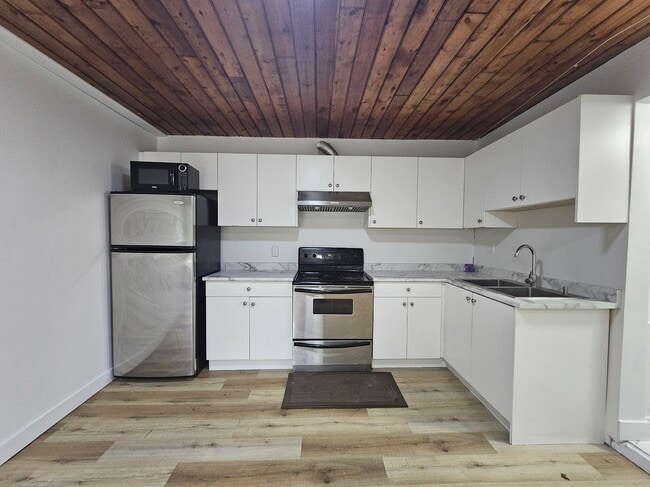 Photo - 13454 Crestview Dr