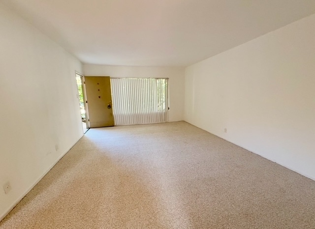 Photo - 220 S Doheny Dr