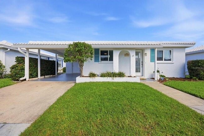 Building Photo - 885 Spanish Dr N