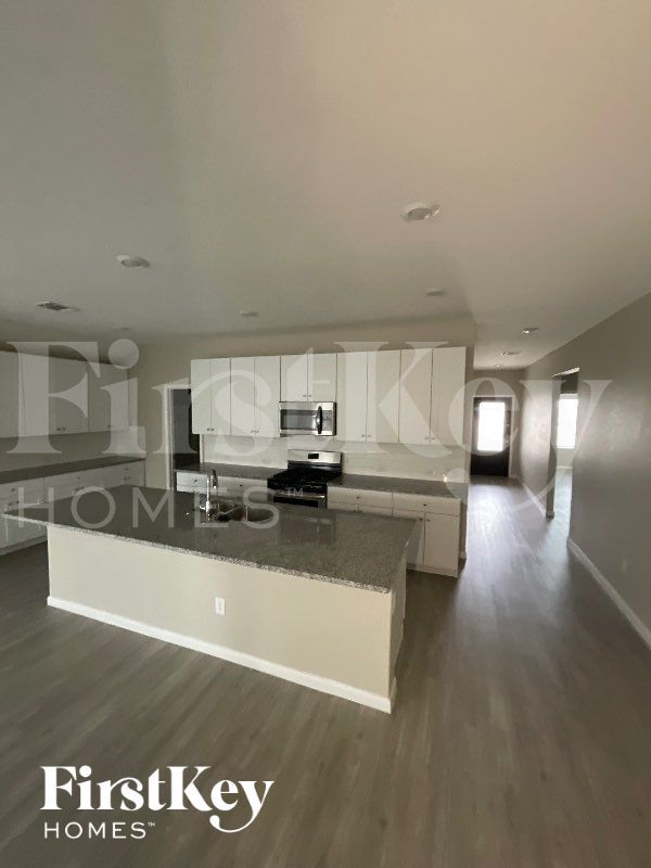 Photo - 1220 Treehouse Ln