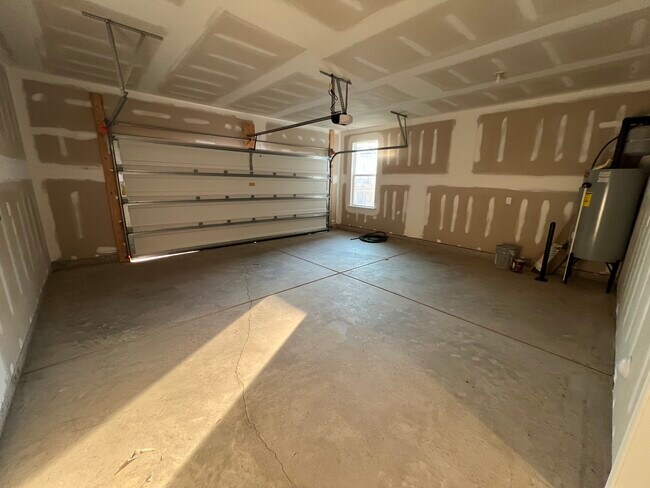 Photo - 375 Chesapeake Cmns St