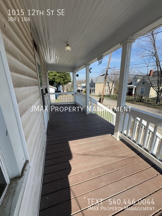 Photo - 1015 12th St SE