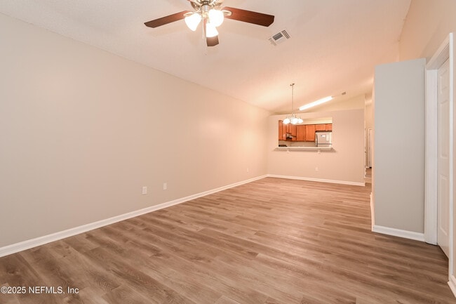 Photo - 12595 Ashmore Green Dr N