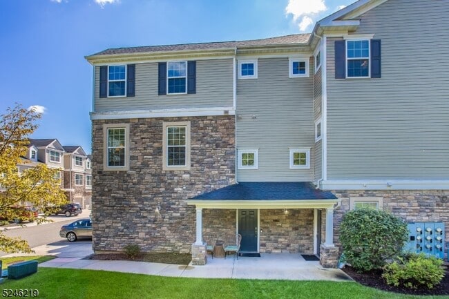 Photo - 616 Lopez Ln