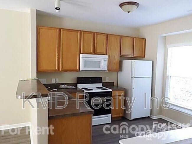 Photo - 6462 Royal Celadon Way