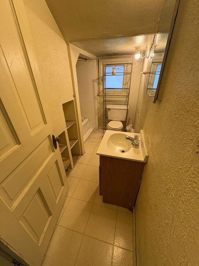 Photo - 3 Bedroom 1 Bathroom Duplex