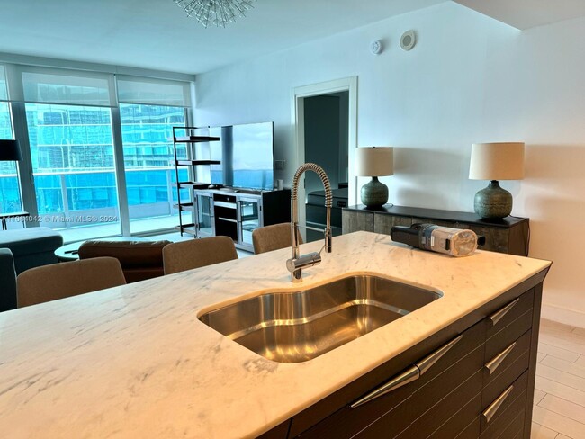 Photo - 200 Biscayne Blvd Way Condominio Unidad 3211