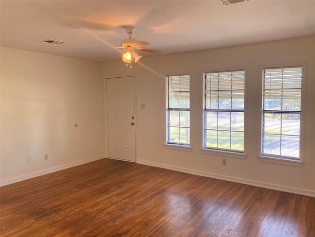 Photo - 3619 Lazywood Ln